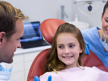 Raising Healthy Smiles: 7 Facts Every Parent Should Know About Kids Dentistry
